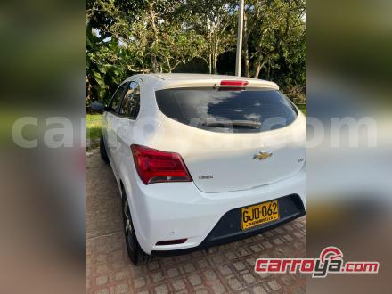 Chevrolet Onix 2019 - imagen secundaria 2