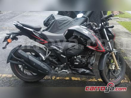 TVS Apache 2023 en Medellin