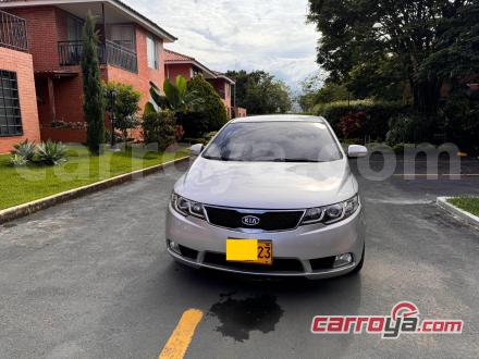 KIA Cerato Forte 2012 - imagen secundaria 1
