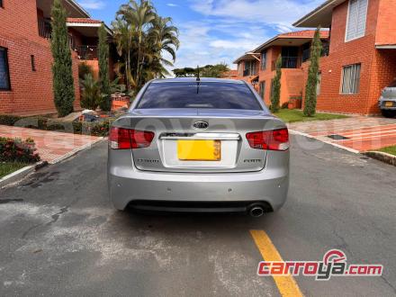 KIA Cerato Forte 2012 - imagen secundaria 2