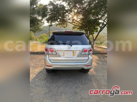 Toyota Fortuner 2013 - imagen 1
