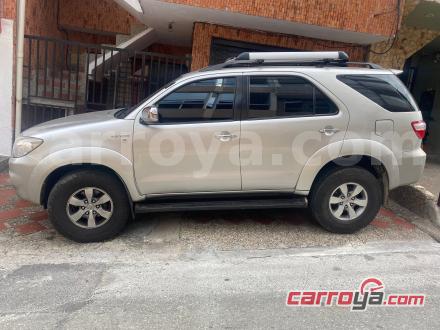 Toyota Fortuner 2010 - imagen secundaria 1