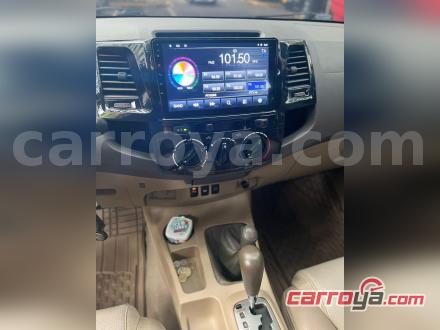 Toyota Fortuner 2011 - imagen secundaria 1