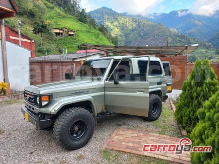 Toyota Land Cruiser 1995 - imagen secundaria 1