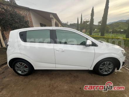 Chevrolet Sonic 2013 - imagen 1