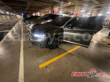 Volkswagen Jetta 2023 - imagen 1