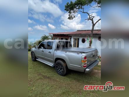 Mazda BT-50 2011 - imagen 1