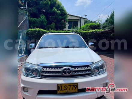 Toyota Fortuner 2011 - imagen 1