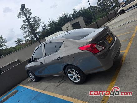 Nissan Versa 2020 - imagen secundaria 2
