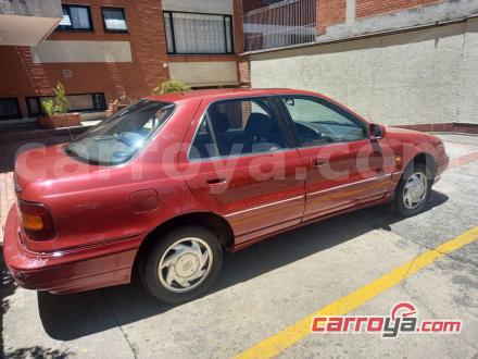 Hyundai Elantra 1993 - imagen secundaria 1