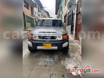 Toyota FJ Cruiser 2012 - imagen 1