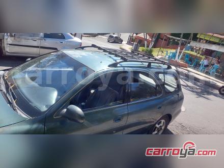 Hyundai Elantra 1997 - imagen secundaria 1