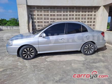 KIA Rio Stylus 2015 - imagen 1