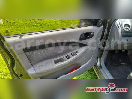 Chevrolet Optra 2011 - imagen secundaria 2