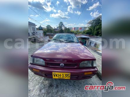 Mazda 323 2003 - imagen 1