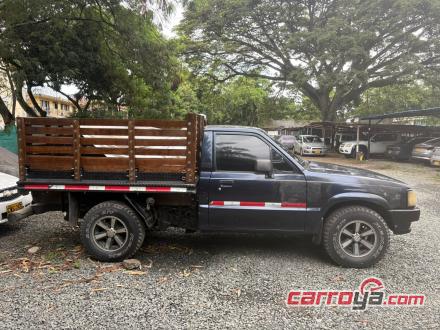 Mazda B2000 1990 - imagen secundaria 2