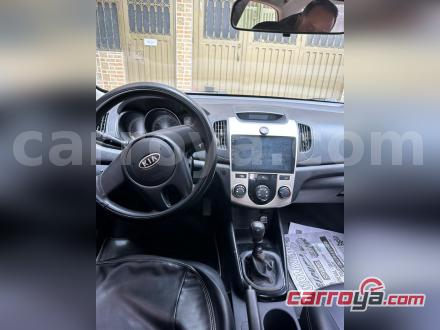 KIA Cerato Forte 2015 - imagen secundaria 1