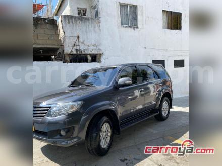 Toyota Fortuner 2012 - imagen secundaria 2