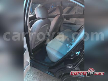 Hyundai Accent 2011 - imagen secundaria 1
