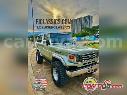 Toyota FJ70 1998 - imagen secundaria 1
