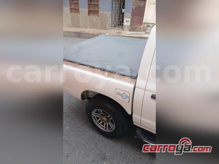 Nissan D22 2012 - imagen secundaria 1