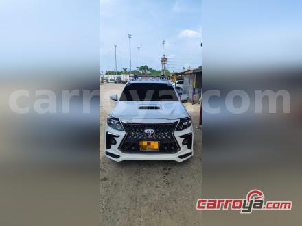 Toyota Fortuner 2014 - imagen secundaria 1