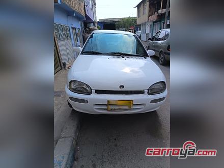 Mazda 121 1998 - imagen secundaria 2