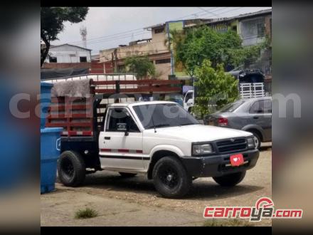 Mazda B2200 1994 - imagen 1