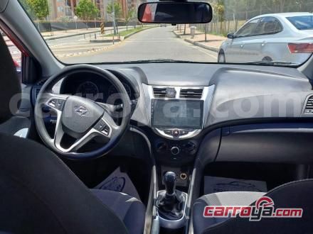 Hyundai i25 2013 - imagen secundaria 1