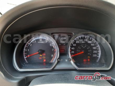 Nissan Versa 2015 - imagen secundaria 2