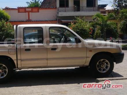 Mazda B2200 2001 - imagen secundaria 2
