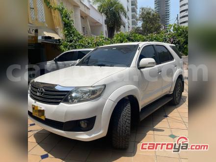 Toyota Fortuner 2012 - imagen secundaria 1