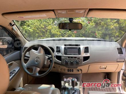 Toyota Fortuner 2012 - imagen secundaria 2