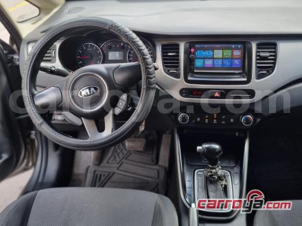 KIA Carens 2015 - imagen secundaria 2