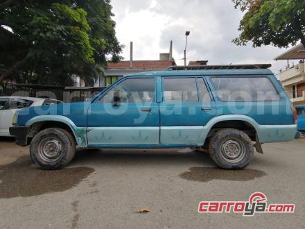 Mazda B2200 1988 - imagen secundaria 2