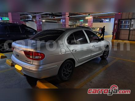 Renault Megane 2001 - imagen secundaria 1