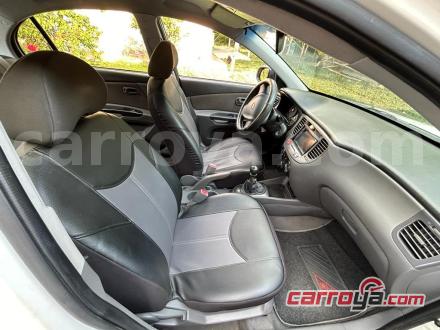 KIA Rio Xcite 2011 - imagen secundaria 2