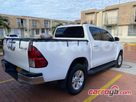 Toyota Hilux 2018 - imagen secundaria 2
