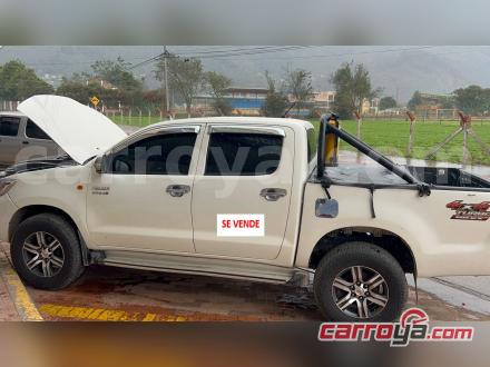 Toyota Hilux 2013 - imagen secundaria 2