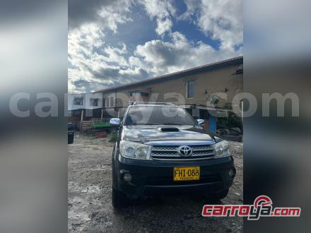 Toyota Fortuner 2009 - imagen 1