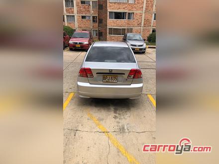 Honda Civic 2004 - imagen secundaria 2