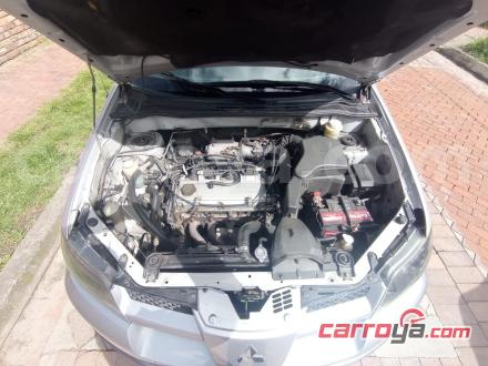 Mitsubishi Outlander 2004 - imagen secundaria 2