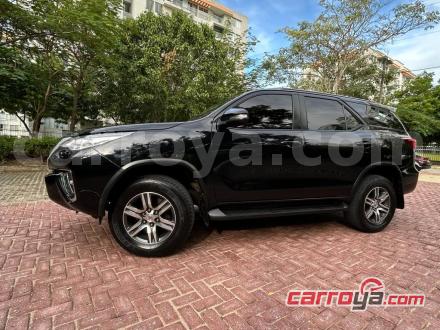 Toyota Fortuner 2018 - imagen secundaria 2