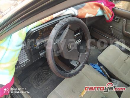 Mazda 323 1988 - imagen 1