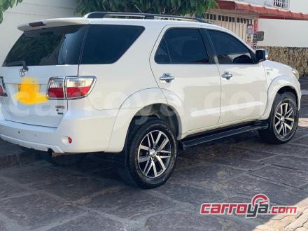 Toyota Fortuner 2011 - imagen secundaria 2