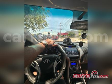 Hyundai Elantra 2013 - imagen secundaria 2